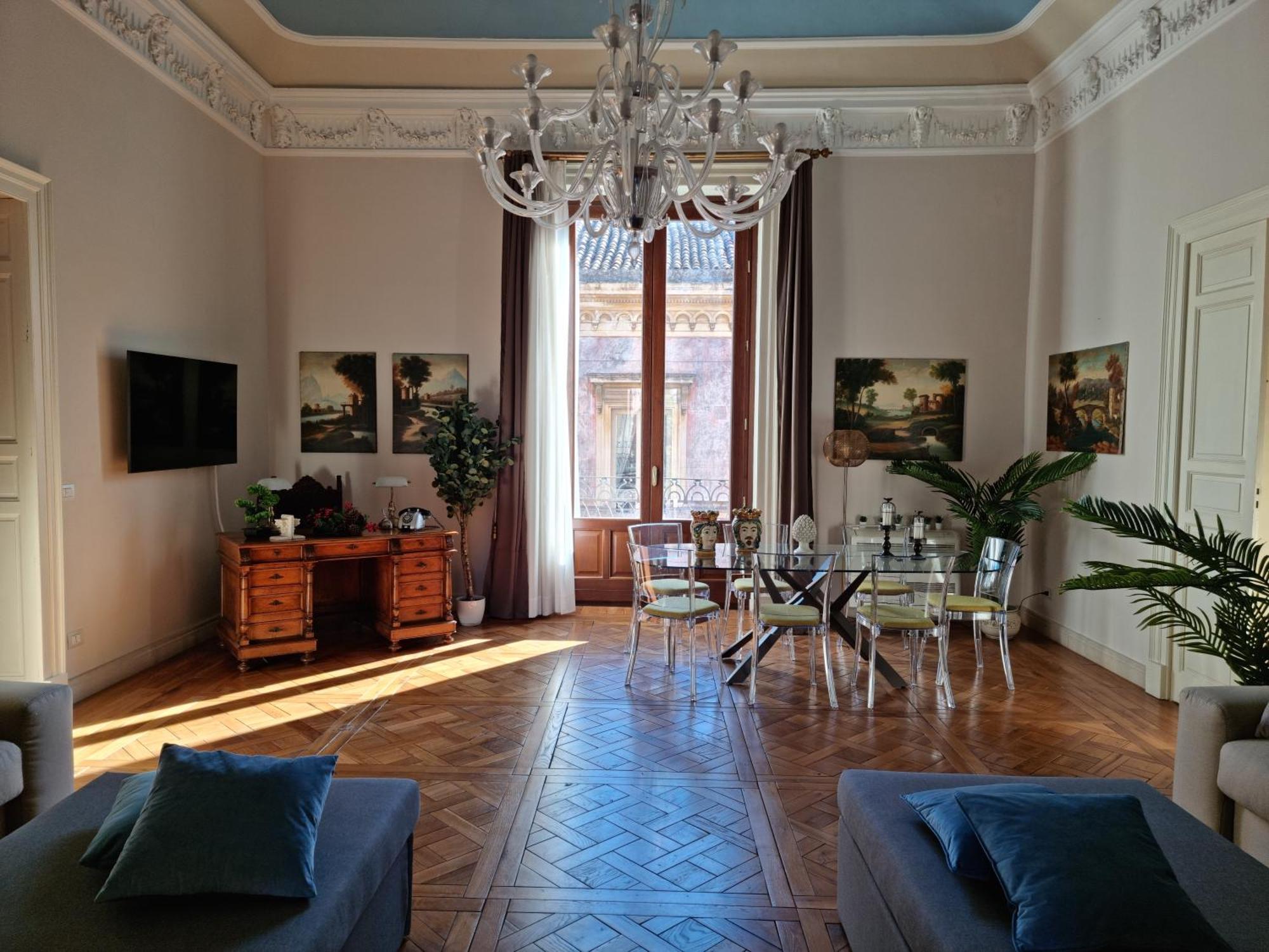 Luxury Historic Residence With Heated Pool Near Catania, Taormina, The Sea And Mount Etna Giarre Exterior photo